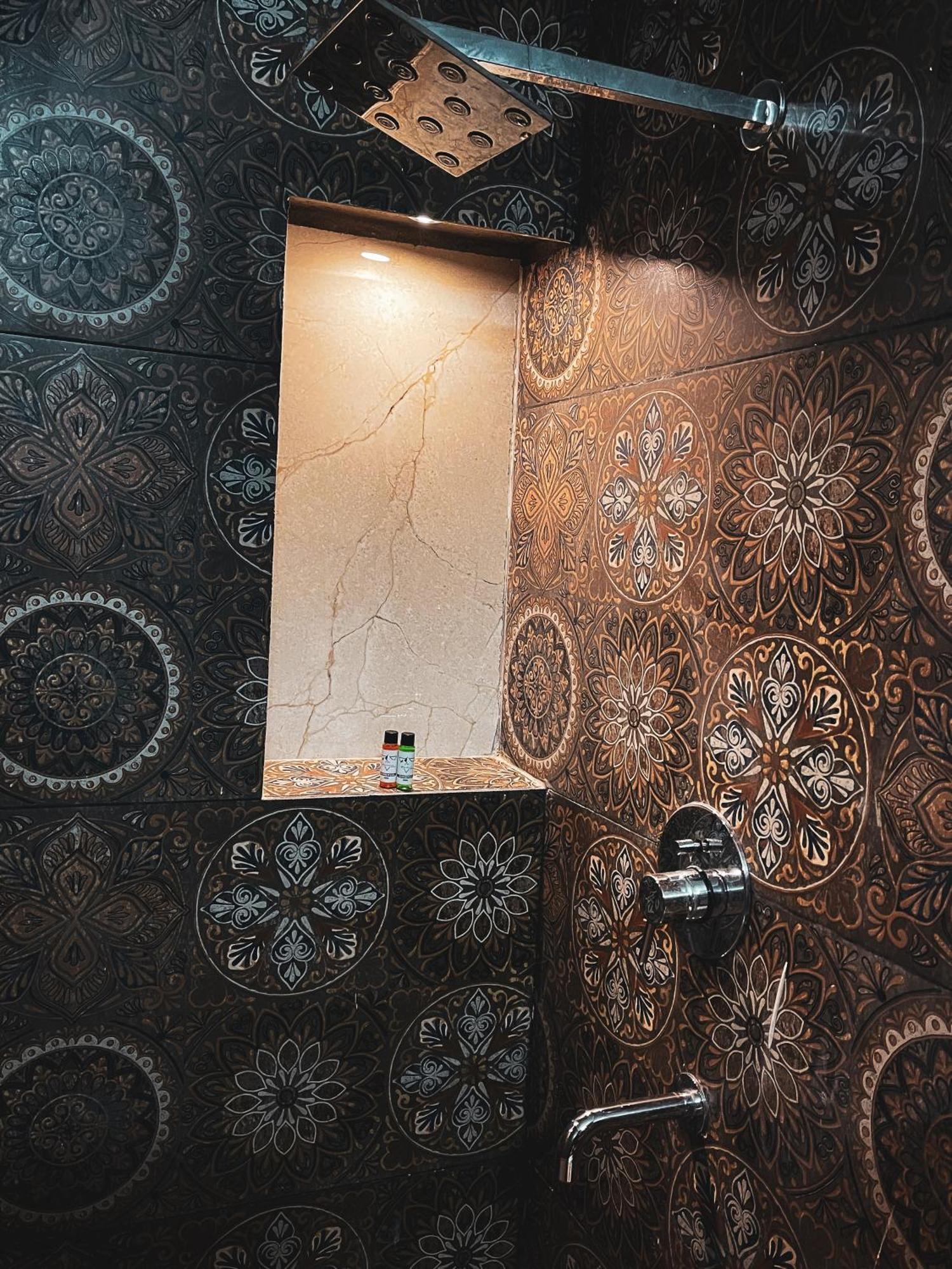 Bsr Farms Resort Pauri Quarto foto