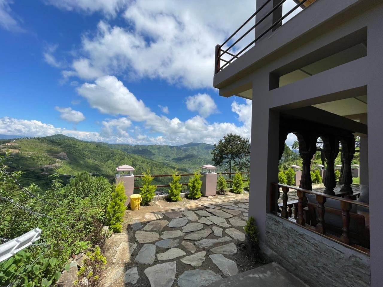 Bsr Farms Resort Pauri Exterior foto